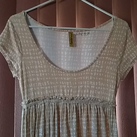 Cute maxi patterned dress - Picture 2 of 4